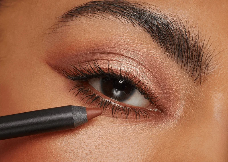 How to Apply Eyeliner Under Eyes