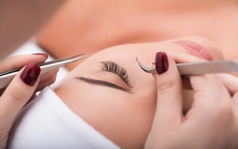 Discuss the Benefits of Eyelash Enhancement